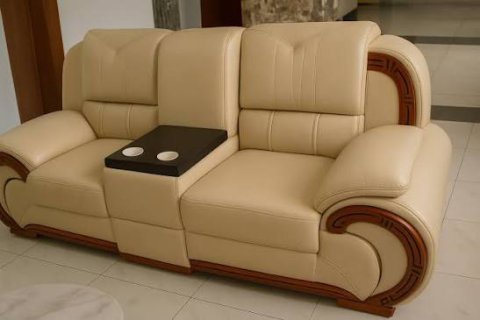 Intebe nziza za sofa.